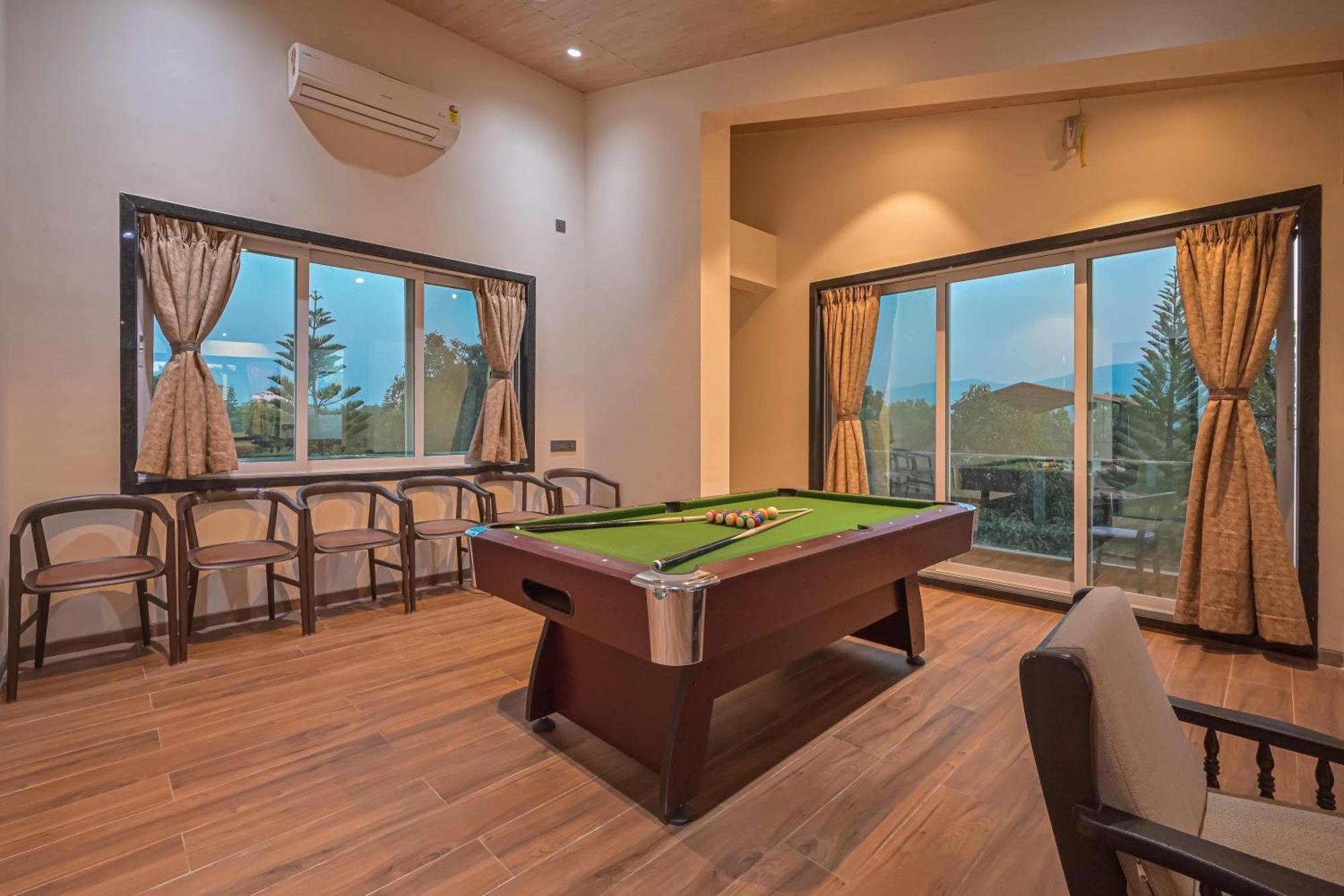 Elegant Villa By Tropicana Stays โลนาวาลา ภายนอก รูปภาพ