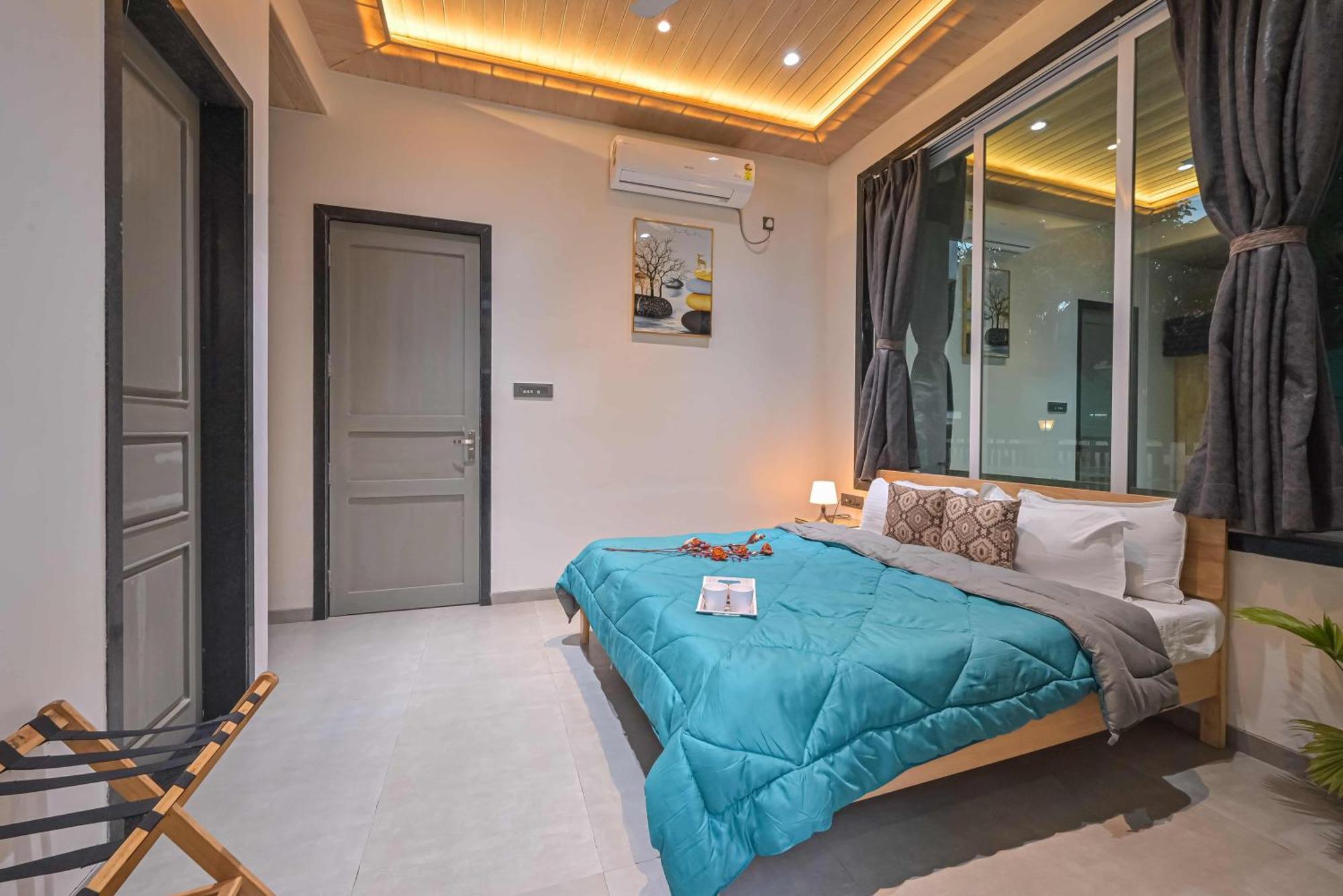 Elegant Villa By Tropicana Stays โลนาวาลา ภายนอก รูปภาพ