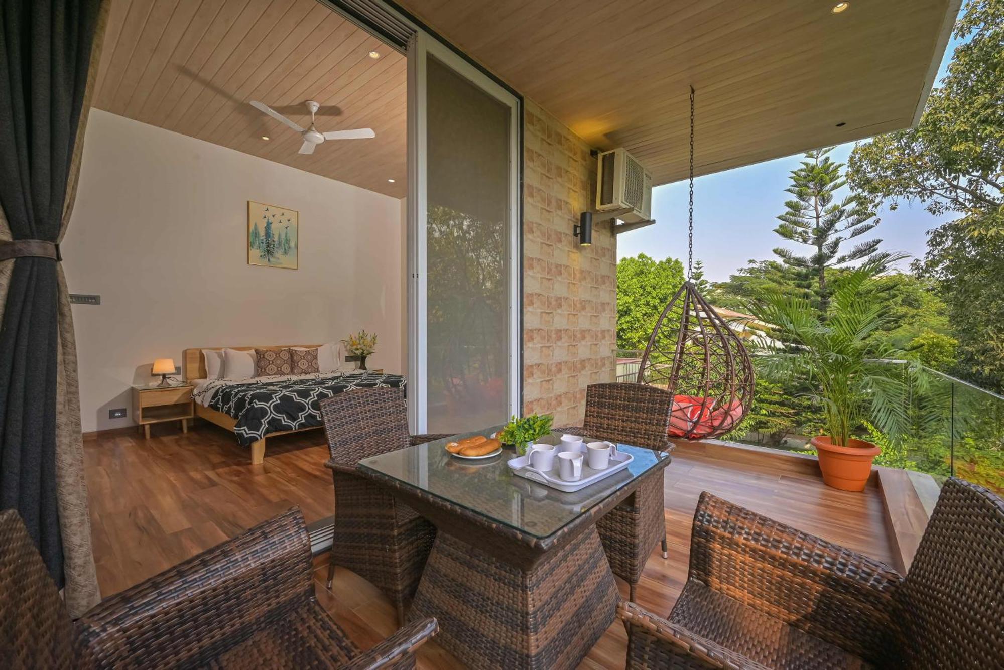Elegant Villa By Tropicana Stays โลนาวาลา ภายนอก รูปภาพ